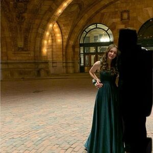 Green flowly snatched waist dress